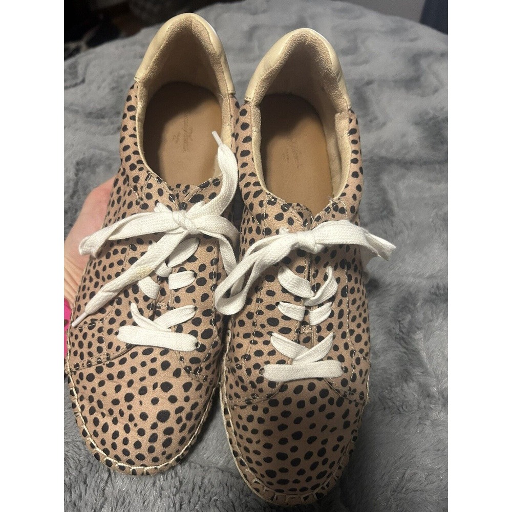 Universal Thread Women’s Cheetah Print Shoe Size 8